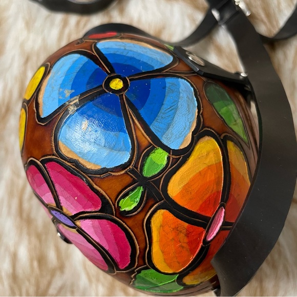 Carved coconut purse - Picture 6 of 6